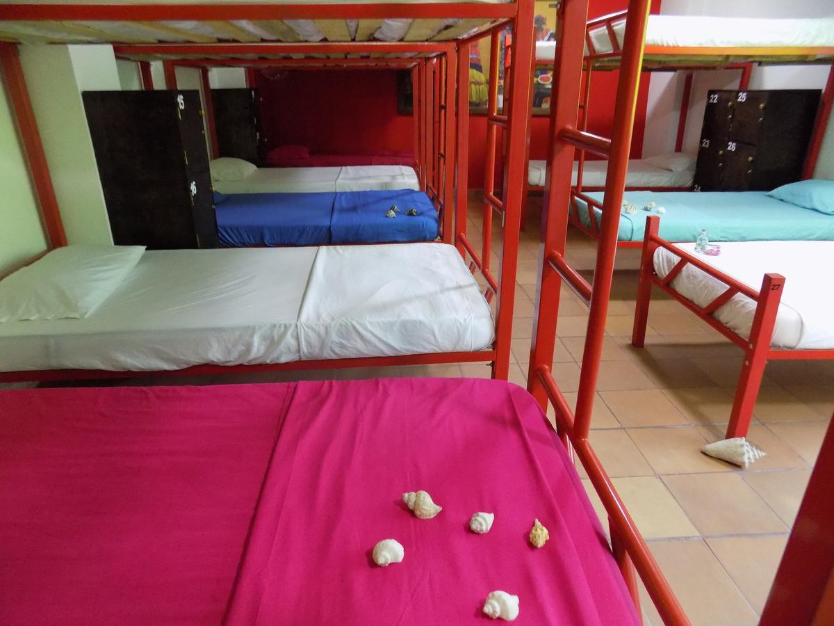 Hostal Caracoles Cartagena ภายนอก รูปภาพ